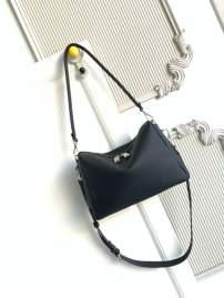 Picture of Fendi Handbags _SKUfw239246302fw